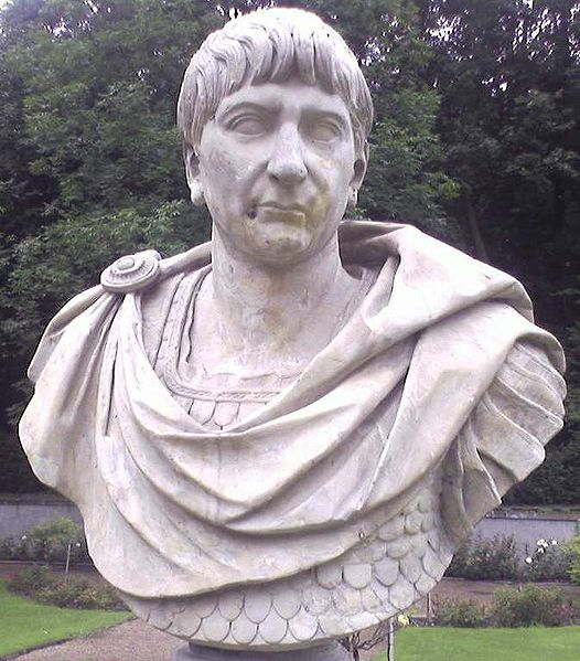 526px-Trajan-Lazienki.jpg (76415 bytes)